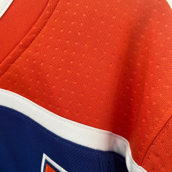 Official Edmonton Oilers Leon Draisaitl #29 NHL Jersey - Picture 6 of 9